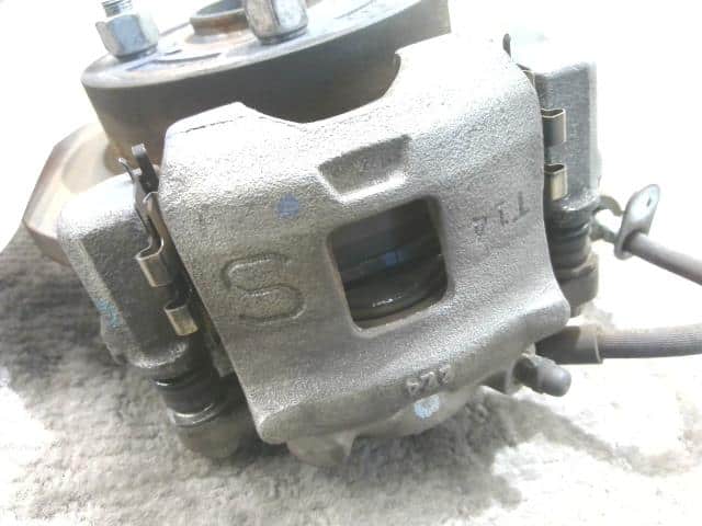 Front Right Knuckle Hub Assembly MAZDA Flair wagon 2012 DBA-MM21S — photo 2