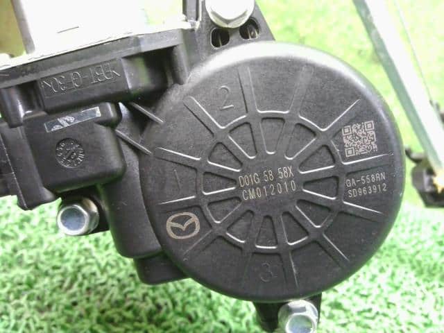 Rear Right Door Regulator MAZDA Atenza 2013 DBA-GJ5FW D01G5858XB — photo 3