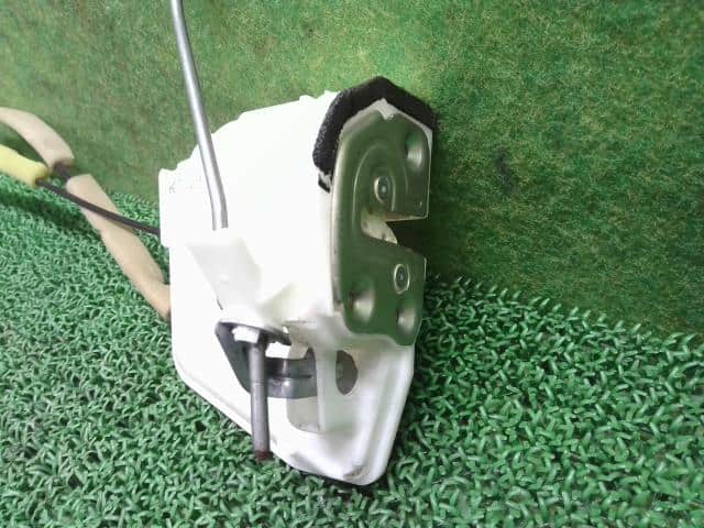 Front Left Door Lock Actuator MAZDA Atenza 2013 DBA-GJ5FW G44N59310A — photo 5