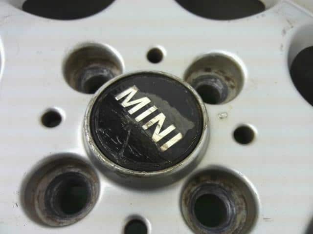 Tire/Wheel Assembly BMW Bmw mini_ 2006 GH-RA16 — photo 8
