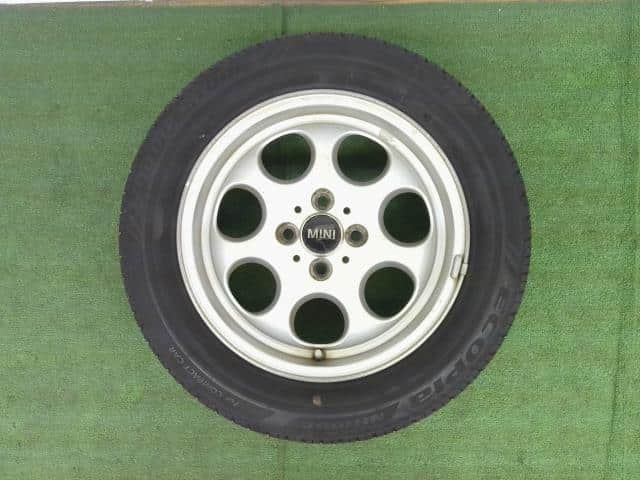 Tire/Wheel Assembly BMW Bmw mini_ 2006 GH-RA16 — photo 1