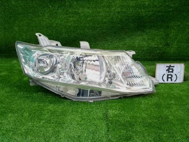 Right Headlight TOYOTA Allion 2009 DBA-ZRT261 8113020A90 — photo 1