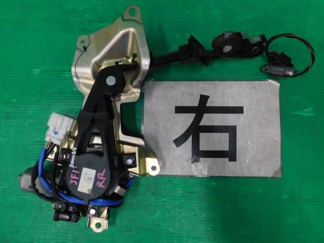Right Power Slide Door Motor HONDA N box+ 2012 DBA-JF1 — photo 1