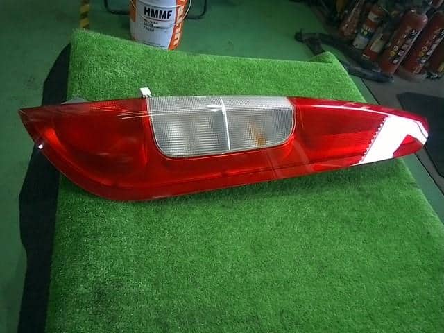 Right Tail Light HONDA Life 2006 DBA-JB5 — photo 3