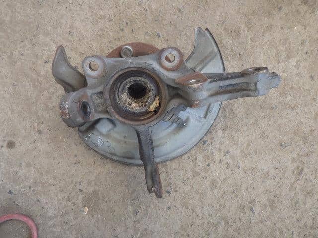Front Right Knuckle Hub Assembly DAIHATSU Move 2011 DBA-LA100S — photo 2