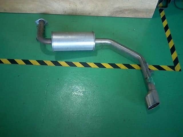 Rear Muffler NISSAN Serena 2006 DBA-C25 — photo 1