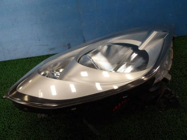 Right Headlight HONDA Fit 2011 DBA-GE6 — photo 2