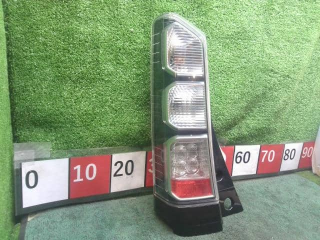 Left Tail Light HONDA N BOX 2013 DBA-JF2 33551TYOJ01 — photo 2