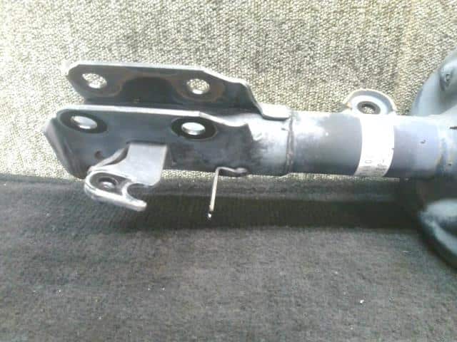 Front Left Strut HONDA Fit 2011 DBA-GE6 — photo 4