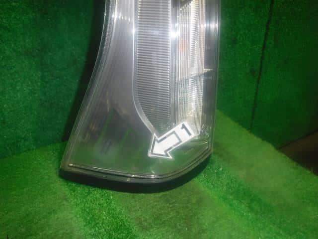 Left Tail Light NISSAN Serena 2012 DBA-C26 — photo 2