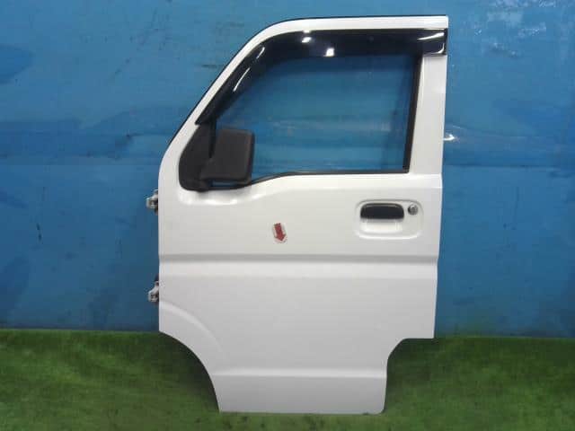 Front Left Door Assembly NISSAN Nv100 clipper 2018 HBD-DR17 — photo 1