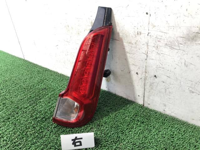 Right Tail Light SUZUKI Spacia 2013 DBA-MK32S 3565081M00 — photo 2
