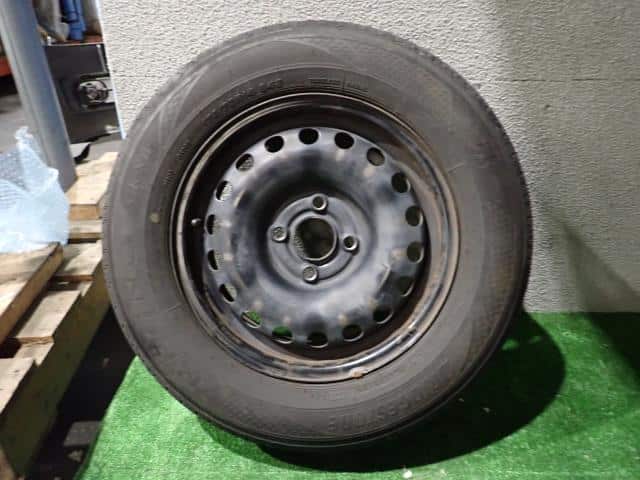 Tire/Wheel Assembly VOLKSWAGEN Up! 2012 DBA-AACHY — photo 7