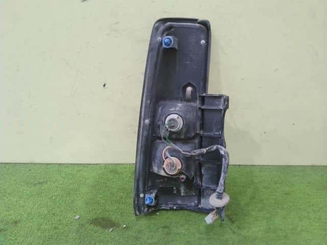 Right Tail Light SUZUKI Jimny 2014 ABA-JB23W 3565081A00 — photo 4