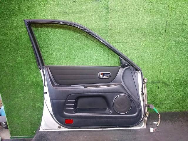Front Left Door Assembly TOYOTA Altezza 2003 GH-SXE10 — photo 2