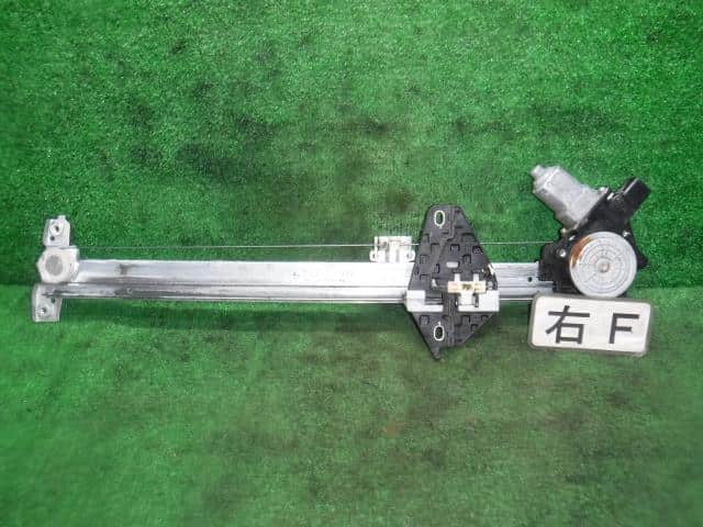 Front Right Door Regulator HONDA Zest 2007 DBA-JE1 — photo 1