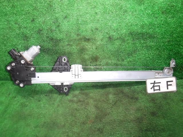 Front Right Door Regulator HONDA Zest 2007 DBA-JE1 — photo 3