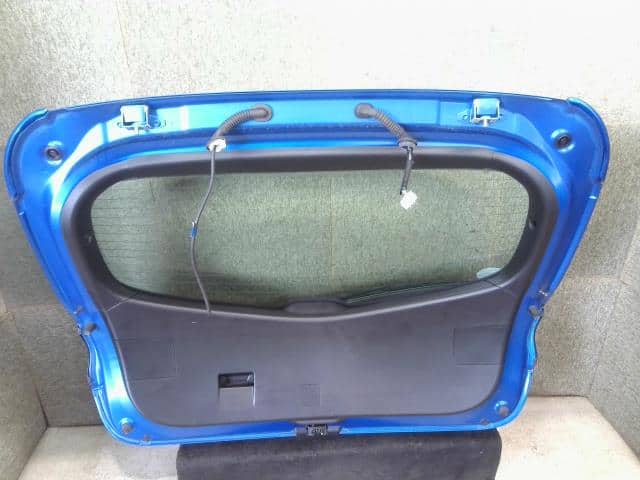 Back Door Assembly MAZDA Axela 2012 DBA-BLFFW BBY96202XE — photo 2