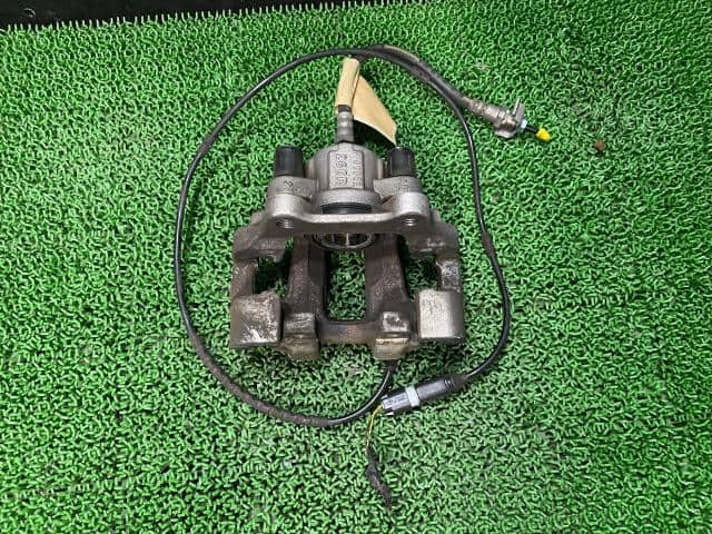 Rear Right Caliper BMW 3 Series 2014 DBA-3B20 — photo 1