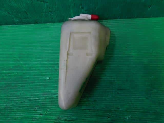 Coolant Tank MITSUBISHI FTO 1999 E-DE3A — photo 2