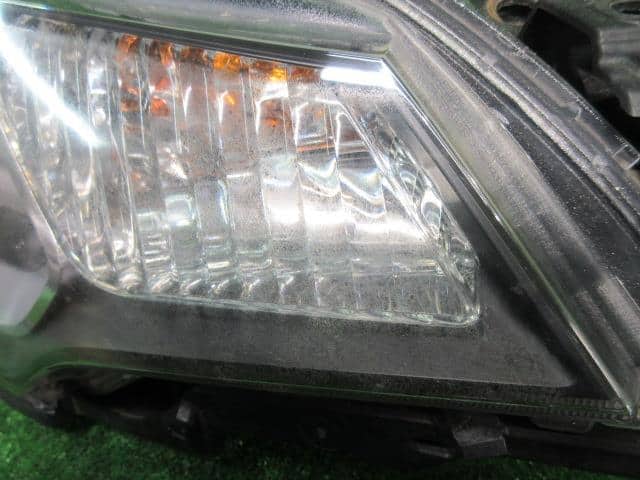 Right Headlight HONDA Fit 2014 DAA-GP5 — photo 5