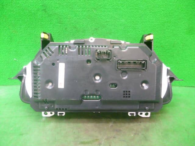 Speedometer TOYOTA Auris 2016 DBA-NZE184 — photo 2