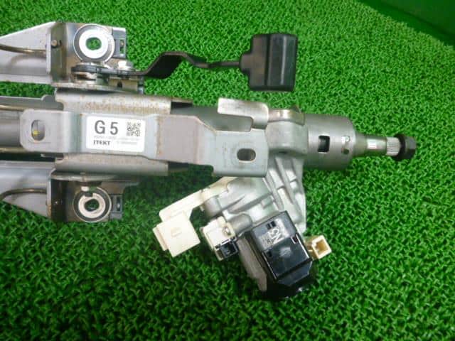 Steering Column TOYOTA Auris 2016 DBA-NZE184 — photo 9