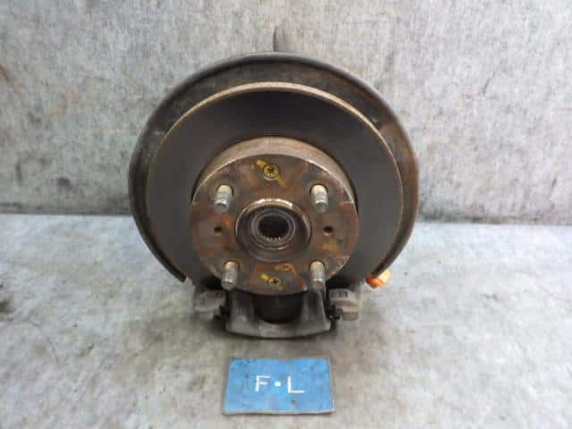 Front Left Knuckle Hub Assembly HONDA Life 1999 GF-JB1 — photo 1