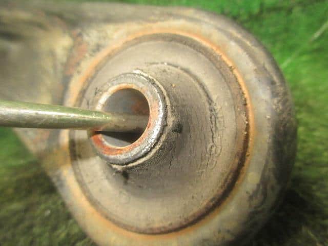 Front Left Lower Control Arm SUZUKI Alto 2009 DBA-HA24S 4520258J02 — photo 2
