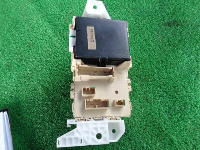 Fuse Box SUZUKI MR Wagon 2008 DBA-MF22S 3671058J00 — photo 6