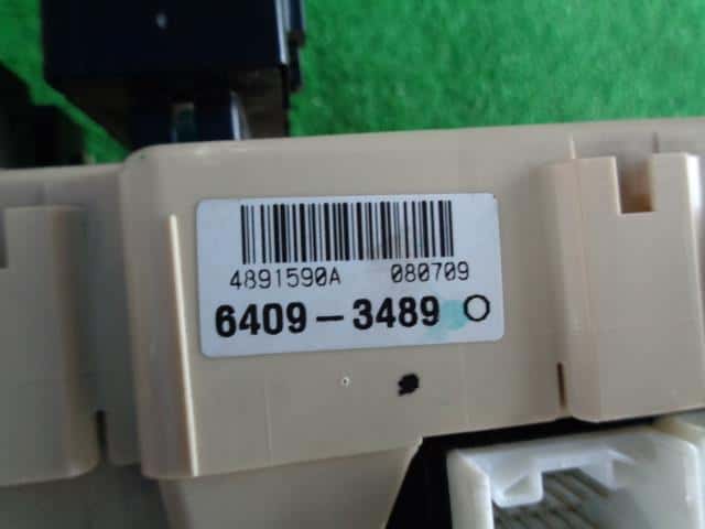Fuse Box SUZUKI MR Wagon 2008 DBA-MF22S 3671058J00 — photo 4