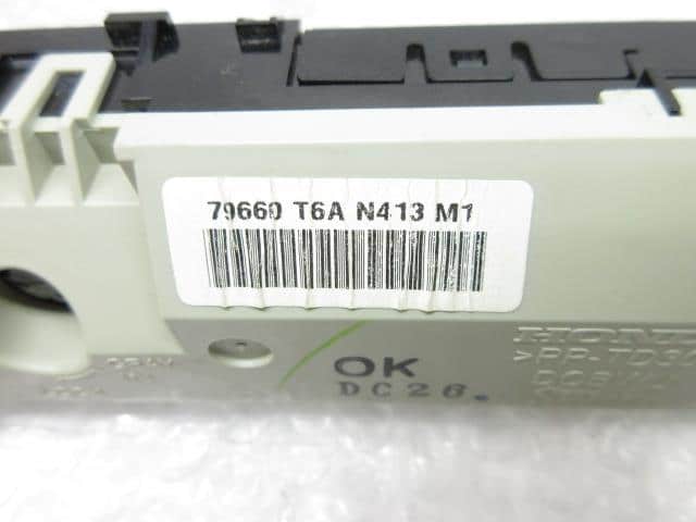 A/C Control Panel HONDA Odyssey 2014 DBA-RC1 — photo 7