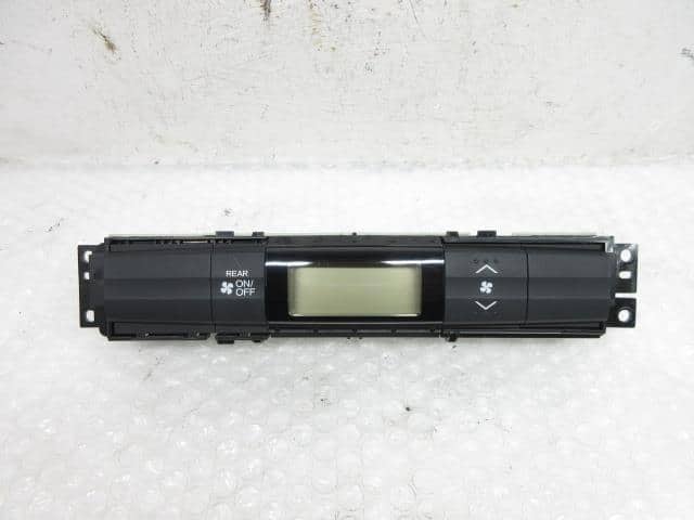 A/C Control Panel HONDA Odyssey 2014 DBA-RC1 — photo 2