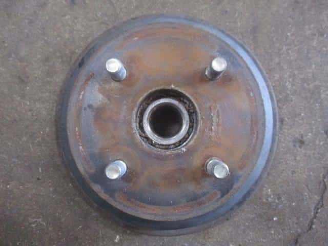 Rear Brake Drum SUZUKI Spacia 2013 DBA-MK32S — photo 1