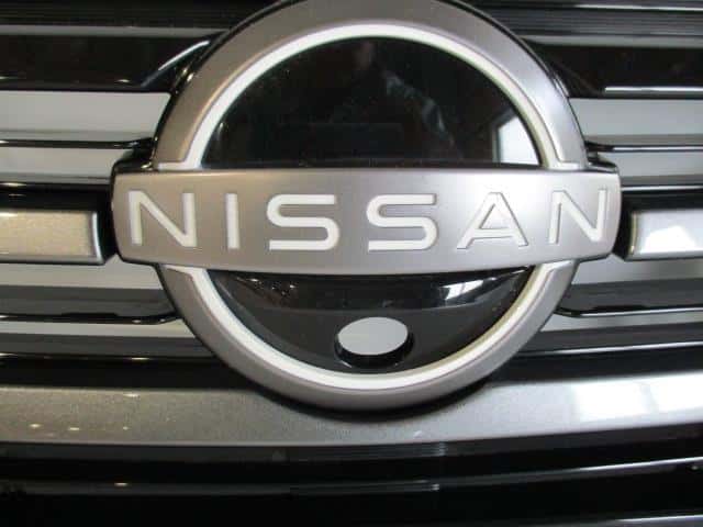 Radiator Grille NISSAN Note 2022 E13 — photo 3
