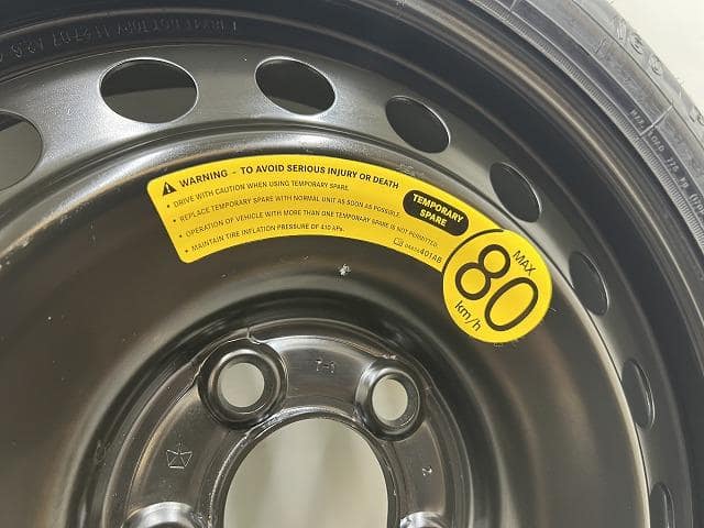 Wheel CHRYSLER Chrysler 300c 2008 ABA-LX35 — photo 3