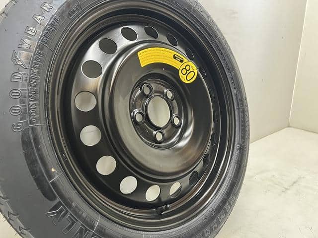 Wheel CHRYSLER Chrysler 300c 2008 ABA-LX35 — photo 4