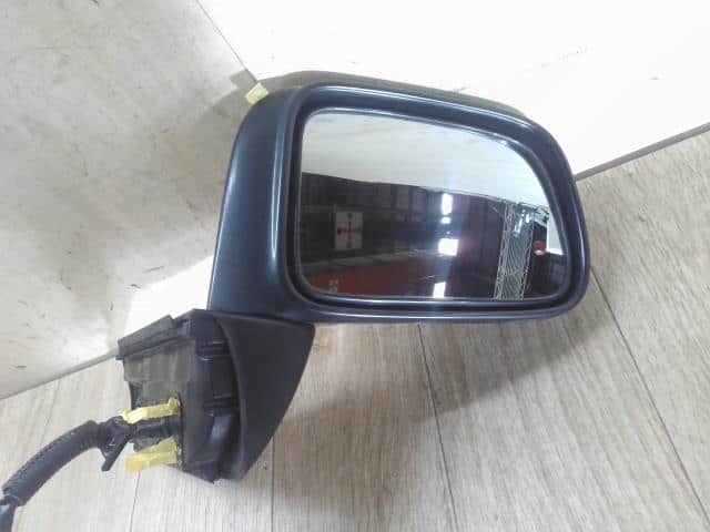 Right Side Mirror HONDA Mobilio 2002 LA-GB1 — photo 2