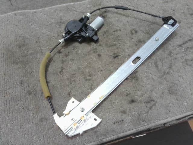 Front Right Door Regulator MAZDA Demio 2008 DBA-DE3FS — photo 4