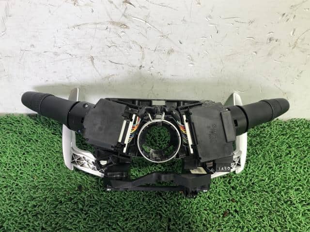 Combination Switch MITSUBISHI Outlander 2014 DBA-GF7W — photo 3