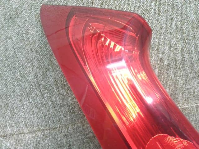 Left Tail Light HONDA CR-V 2011 DBA-RM1 — photo 2