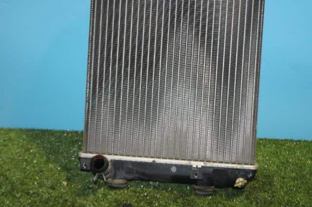 Radiator DAIHATSU Mira 2004 TA-L250S — photo 3