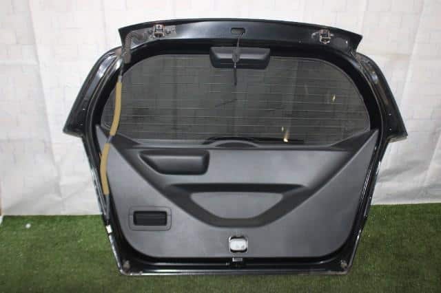 Back Door Assembly HONDA Fit 2007 DBA-GE6 — photo 2