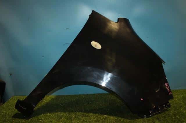 Right Fender Panel SUZUKI Solio 2013 DBA-MA15S 5761154M00 — photo 1