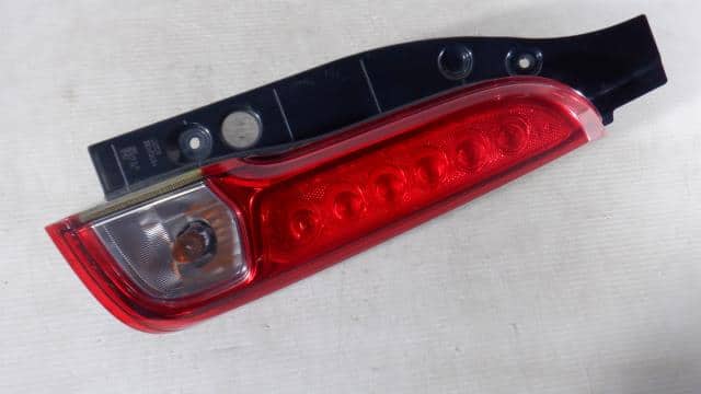 Right Tail Light SUZUKI Spacia 2014 DBA-MK32S 3565081M02 — photo 2