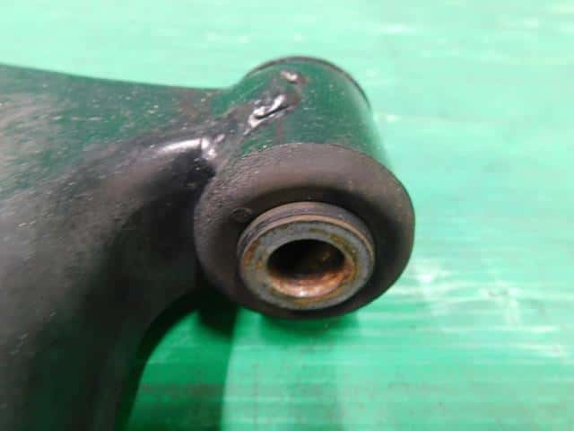 Front Left Lower Control Arm MITSUBISHI Galant Fortis 2010 DBA-CY3A — photo 5