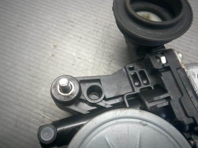 Front Right Door Regulator SUZUKI MR Wagon 2008 DBA-MF22S 8340181J00 — photo 2