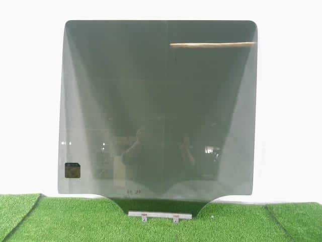 Rear Left Door Windshield DAIHATSU Tanto 2011 DBA-L375S — photo 1