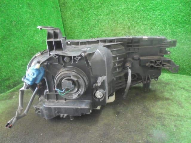 Left Headlight NISSAN Cube 2011 DBA-Z12 — photo 3