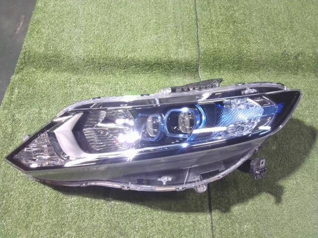Left Headlight HONDA 2015 DAA-FR4 33150T4RJ11 — photo 1